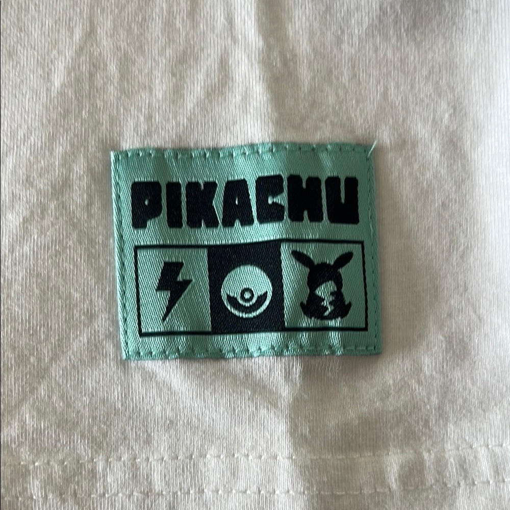 NWOT Kids Pokémon Pikachu T-Shirt - White and Yellow 5T/6 gotta catch em all - Picture 3 of 3